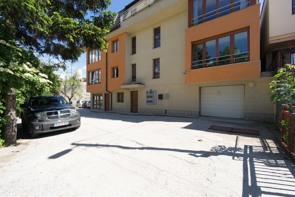 Beautiful View Of Sarajevo Center Apartment Exterior photo